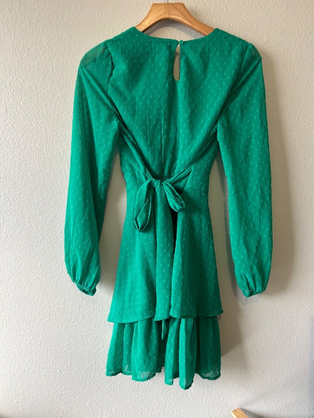 Japna green cocktail dress - Picture 2 of 3